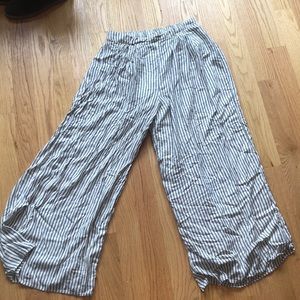 American eagle flowy pants